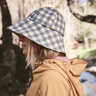 Eddie bauer store rain hat