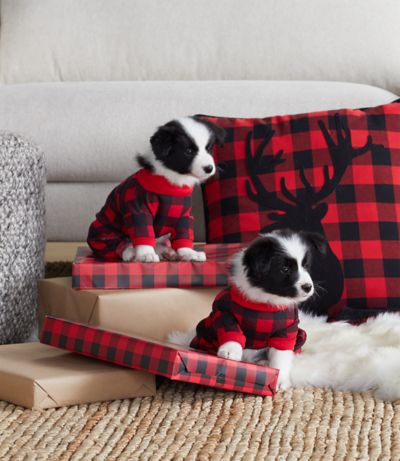 Pet Quest FLeece 1 Piece Sleeper Plaid