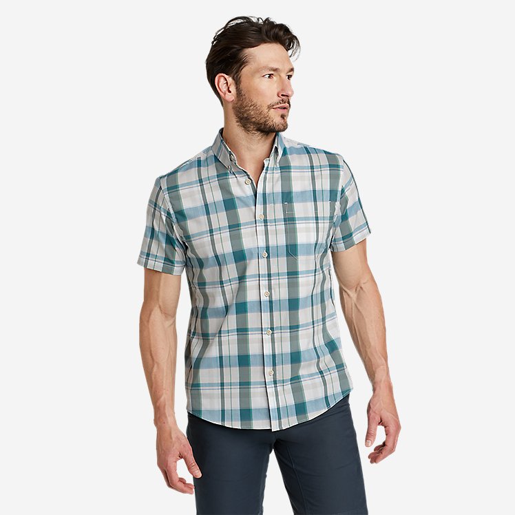 Men's Short-Sleeve Voyager Flex Shirt large version